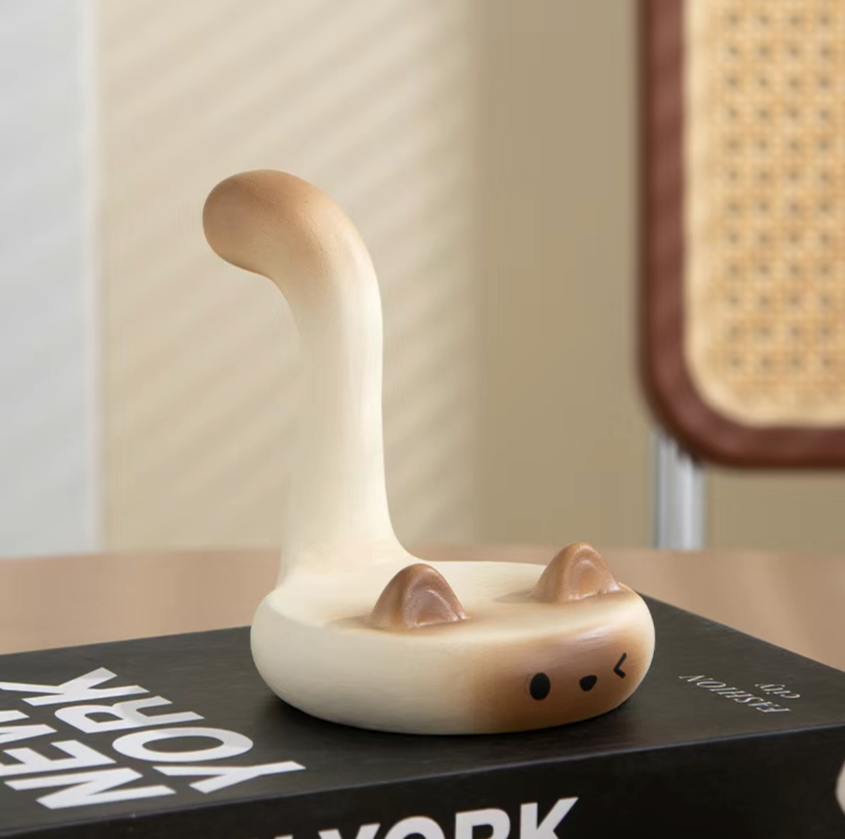 Siamese cat ceramic figurine creative phone holder